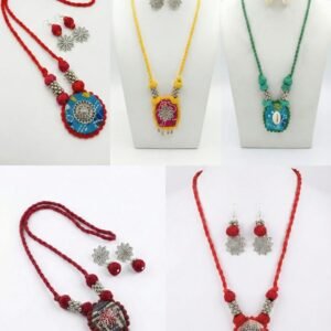 Dori Necklace Set with Silver Oxidized Flower Pendant